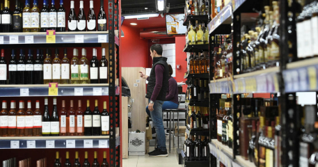Срок действия старых акцизных марок на импортный алкоголь может быть продлен
